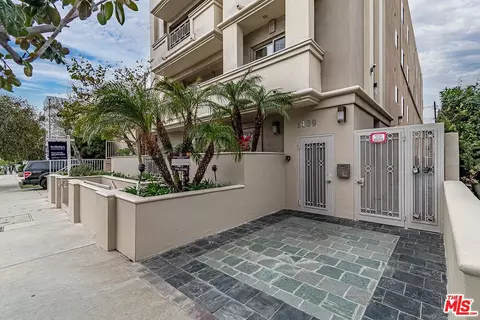 1409 Armacost Ave #202, Los Angeles, CA 90025