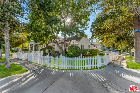 4957 Sunnyslope Ave, Sherman Oaks, CA 91423