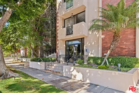 8909 Burton Way #410, Los Angeles, CA 90048
