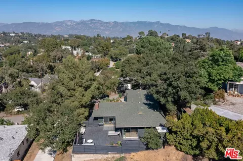1732 Kaweah Dr, Pasadena, CA 91105 photo 31