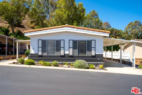 16 Inez St #203, Camarillo, CA 93012