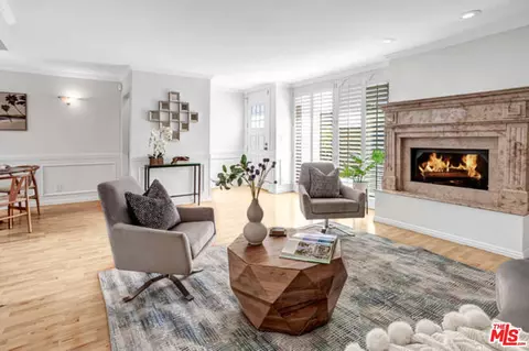 8135 Redlands St #102, Playa Del Rey, CA 90293