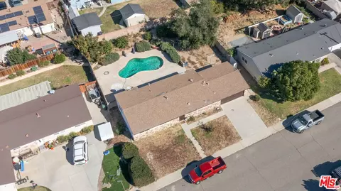 1305 Ahart St, Simi Valley, CA 93065 photo 4