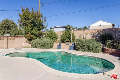 1305 Ahart St, Simi Valley, CA 93065 photo 14