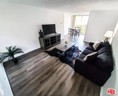 545 Chestnut Ave #314, Long Beach, CA 90802 photo 2