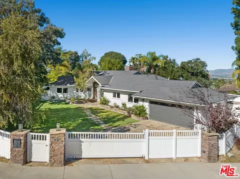 3501 Royal Woods Dr, Sherman Oaks, CA 91403