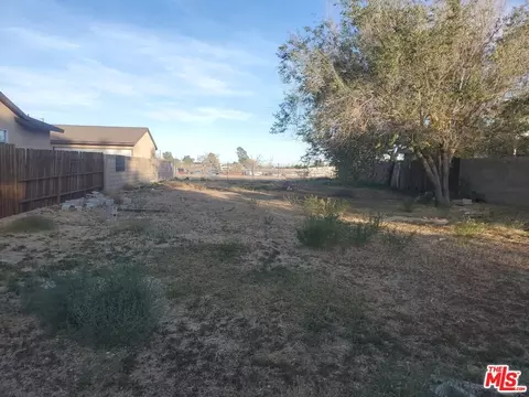 37918 Vacpalm Vista Avevic Ave, Palmdale, CA 93550