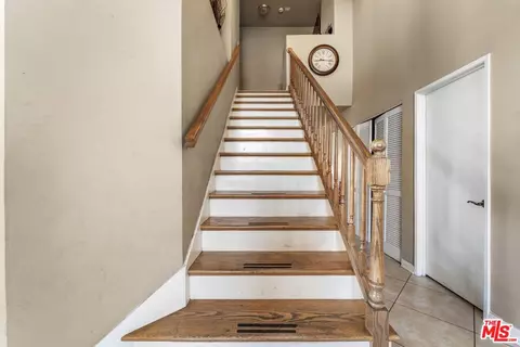Entry Way - 3575 Crystal Ct, Palmdale, CA 93550 photo 1 of 1