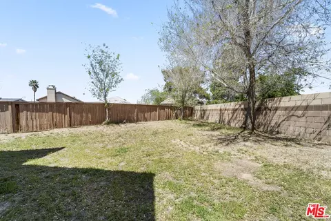 Exterior - 3575 Crystal Ct, Palmdale, CA 93550 photo 3 of 5