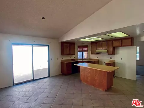 37525 37th St, Palmdale, CA 93550 photo 14