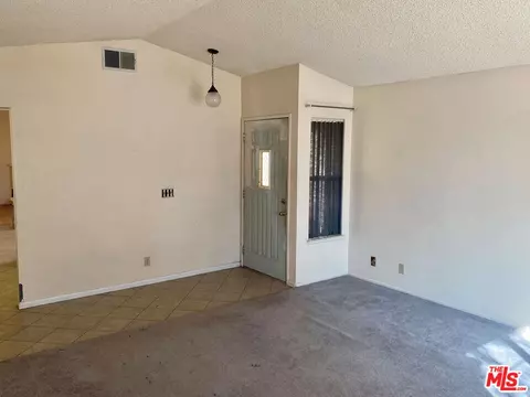 37525 37th St, Palmdale, CA 93550 photo 8