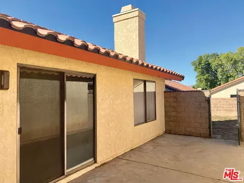 37525 37th St, Palmdale, CA 93550 photo 5