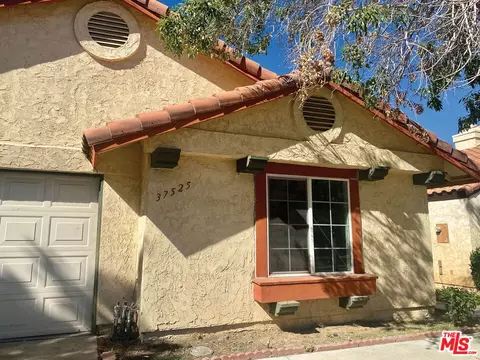 37525 37th St, Palmdale, CA 93550 photo 2