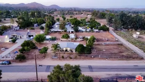 21732 Mountain Ave, Perris, CA 92570 photo 12