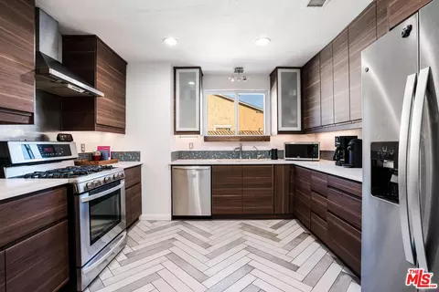6236 Langdon Ave, Van Nuys, CA 91411 photo 10