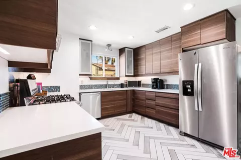 6236 Langdon Ave, Van Nuys, CA 91411 photo 9