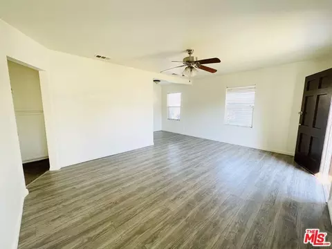 8469 Hatillo Ave, Winnetka, CA 91306