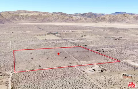 9802 High Rd, Apple Valley, CA 92307