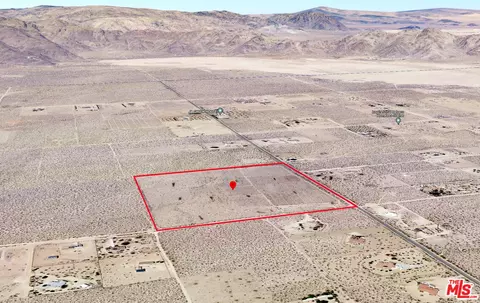 9802 High Rd, Apple Valley, CA 92307 photo 2