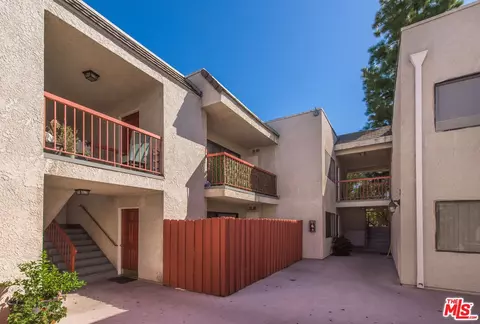 18325 Saticoy St, Reseda, CA 91335 photo 18