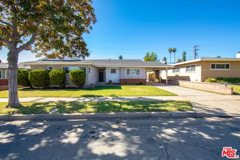 10703 S 8th Ave, Inglewood, CA 90303