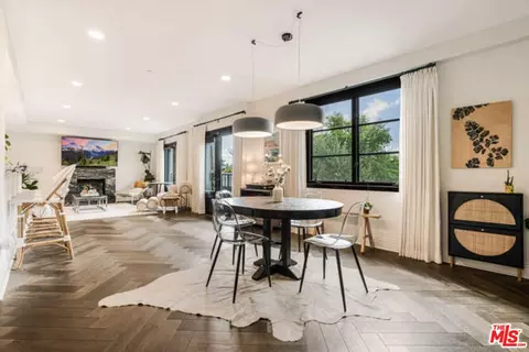 718 N Croft Ave #201, West Hollywood, CA 90069
