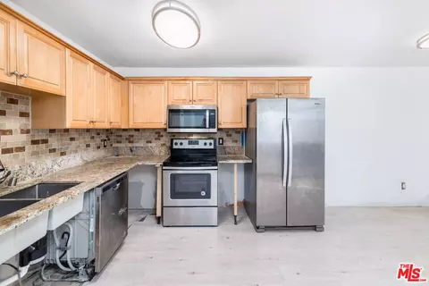 535 N Beech St #17, Escondido, CA 92025 photo 11