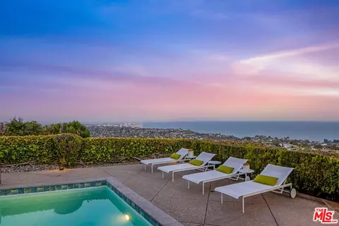 1172 Lachman Ln, Pacific Palisades, CA 90272