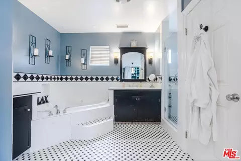 6932 Beckett St, Tujunga, CA 91042 photo 17