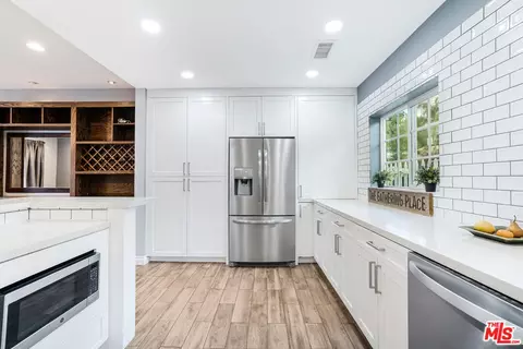 6932 Beckett St, Tujunga, CA 91042 photo 13