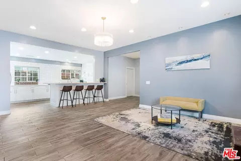 6932 Beckett St, Tujunga, CA 91042 photo 3
