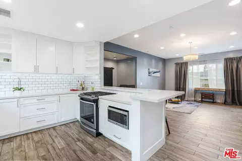 6932 Beckett St, Tujunga, CA 91042 photo 11