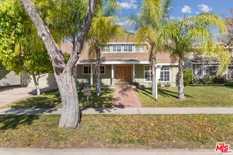 19805 Labrador St, Chatsworth, CA 91311