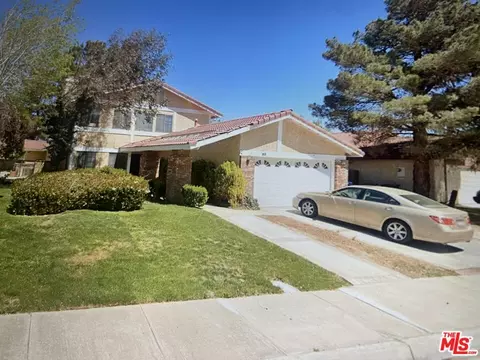 1843 Einstein St, Lancaster, CA 93535