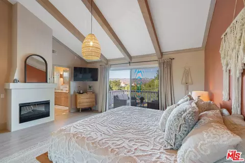 672 Verdemont Cir, Simi Valley, CA 93065 photo 13