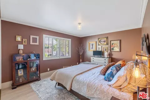 672 Verdemont Cir, Simi Valley, CA 93065 photo 19