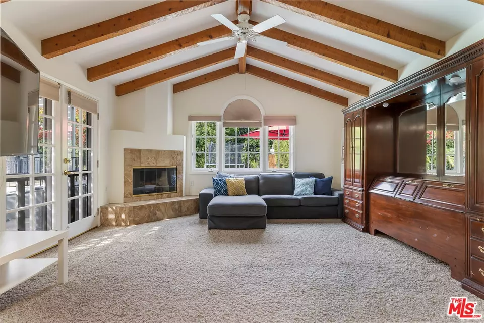 Living - 18043 Sunburst St, Sherwood Forest, CA 91325 photo 6 of 6