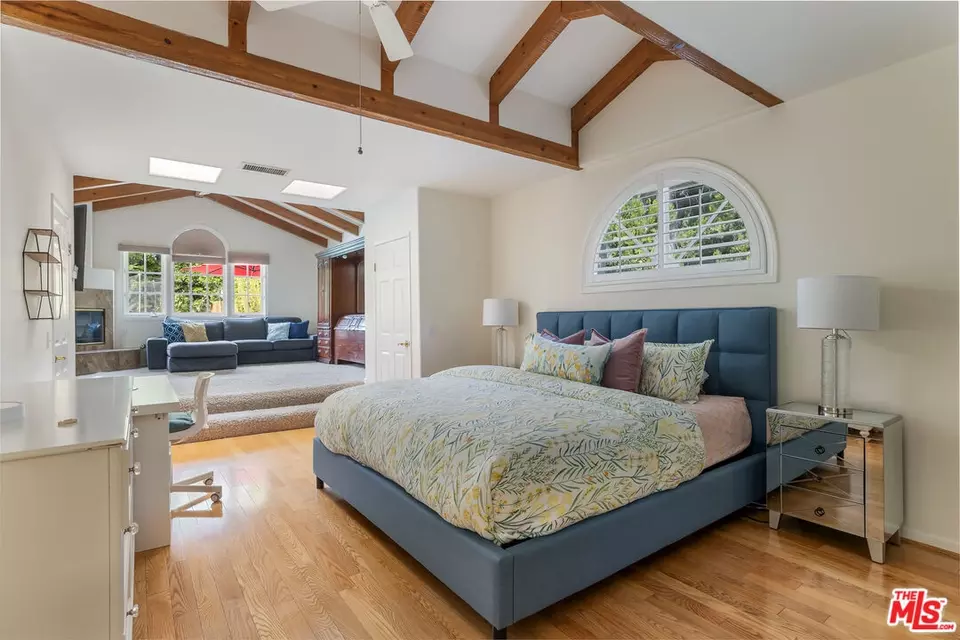 Bedroom - 18043 Sunburst St, Sherwood Forest, CA 91325 photo 1 of 4