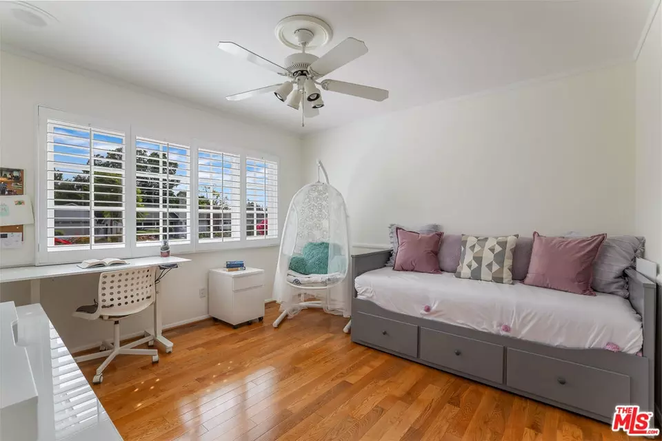 Bedroom - 18043 Sunburst St, Sherwood Forest, CA 91325 photo 4 of 4