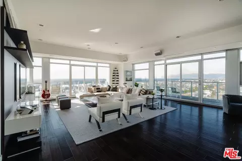 3111 Via Dolce #901, Marina Del Rey, CA 90292