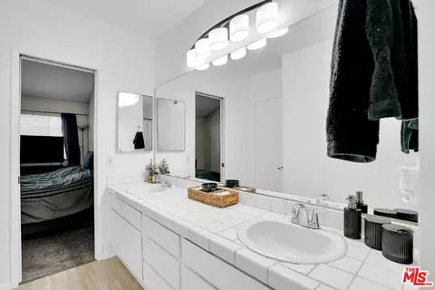 21726 Grace Ave #15, Carson, CA 90745 photo 29