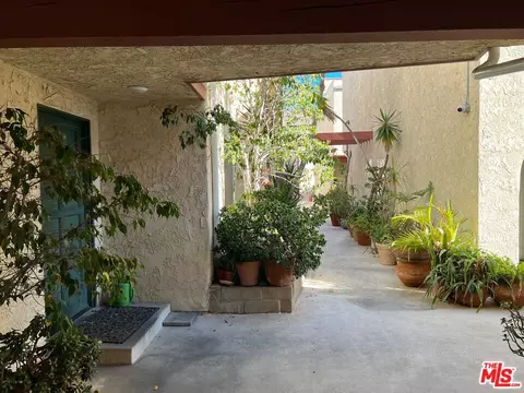 1100 E 4th St #E, Long Beach, CA 90802 photo 3