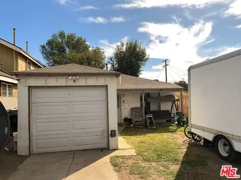 13470 Herron St, Sylmar, CA 91342