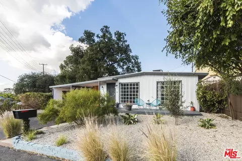 7523 Valmont St, Tujunga, CA 91042