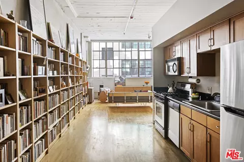 420 S San Pedro St #213, Los Angeles, CA 90013