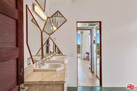 9990 Houston Rd, Malibu, CA 90265 photo 14