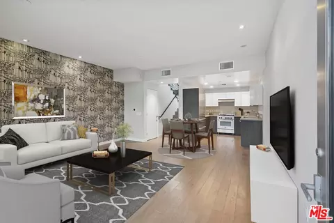 944 N Stanley Ave #5, West Hollywood, CA 90046