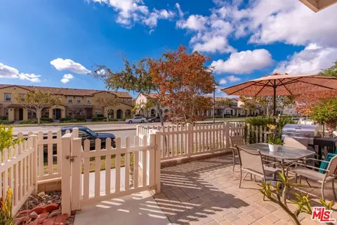 527 Garonne St, Oxnard, CA 93036 photo 5