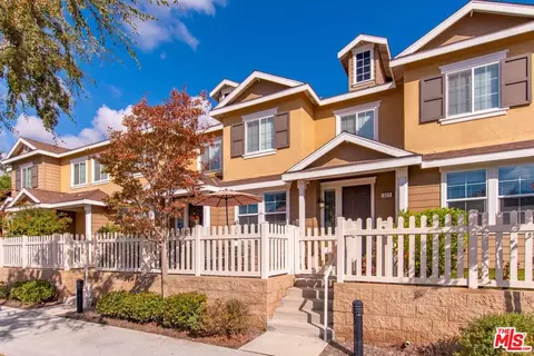 527 Garonne St, Oxnard, CA 93036