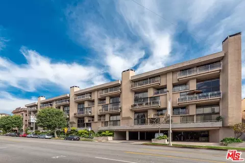 1520 S Beverly Glen Blvd #104, Los Angeles, CA 90024